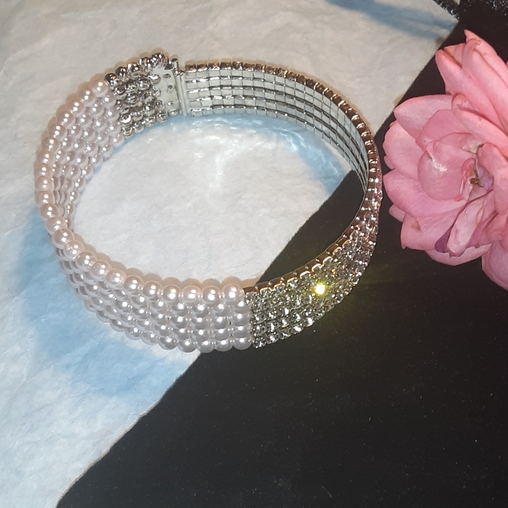 🤍NWT Multi Layer Braclet 3 for$30🤍